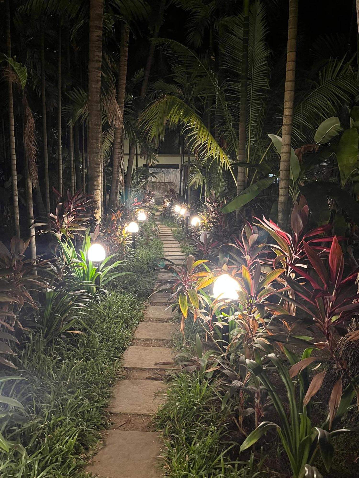 Seaswan Resort Alībāg Εξωτερικό φωτογραφία